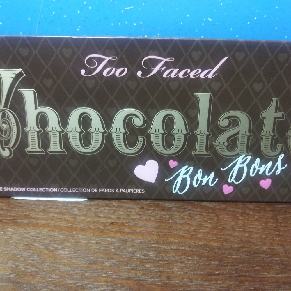 Too faced chocolate palette